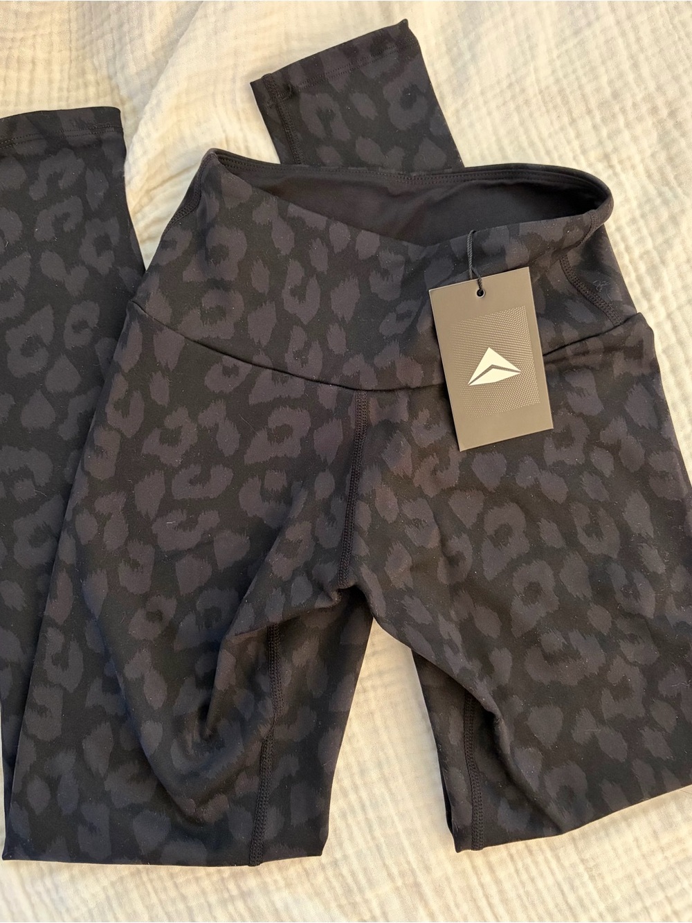 NEW Athletic High-Waist Women Leggings - Black Leopard Print XS